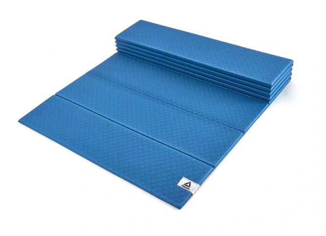 Reebok Gefaltete Yoga-Matte – коврик для занятий среднего уровня, 4990 руб.